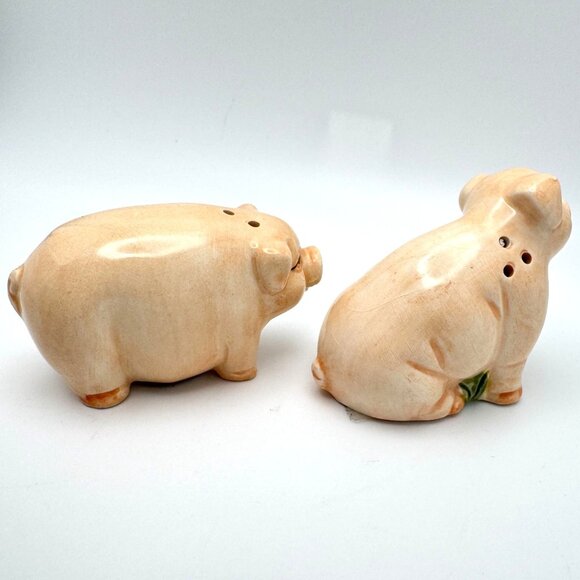 Cosmos Gifts Ceramic Hand Painted Country Farm Pig Piglet Salt Pepper Shaker - Picture 5 of 7